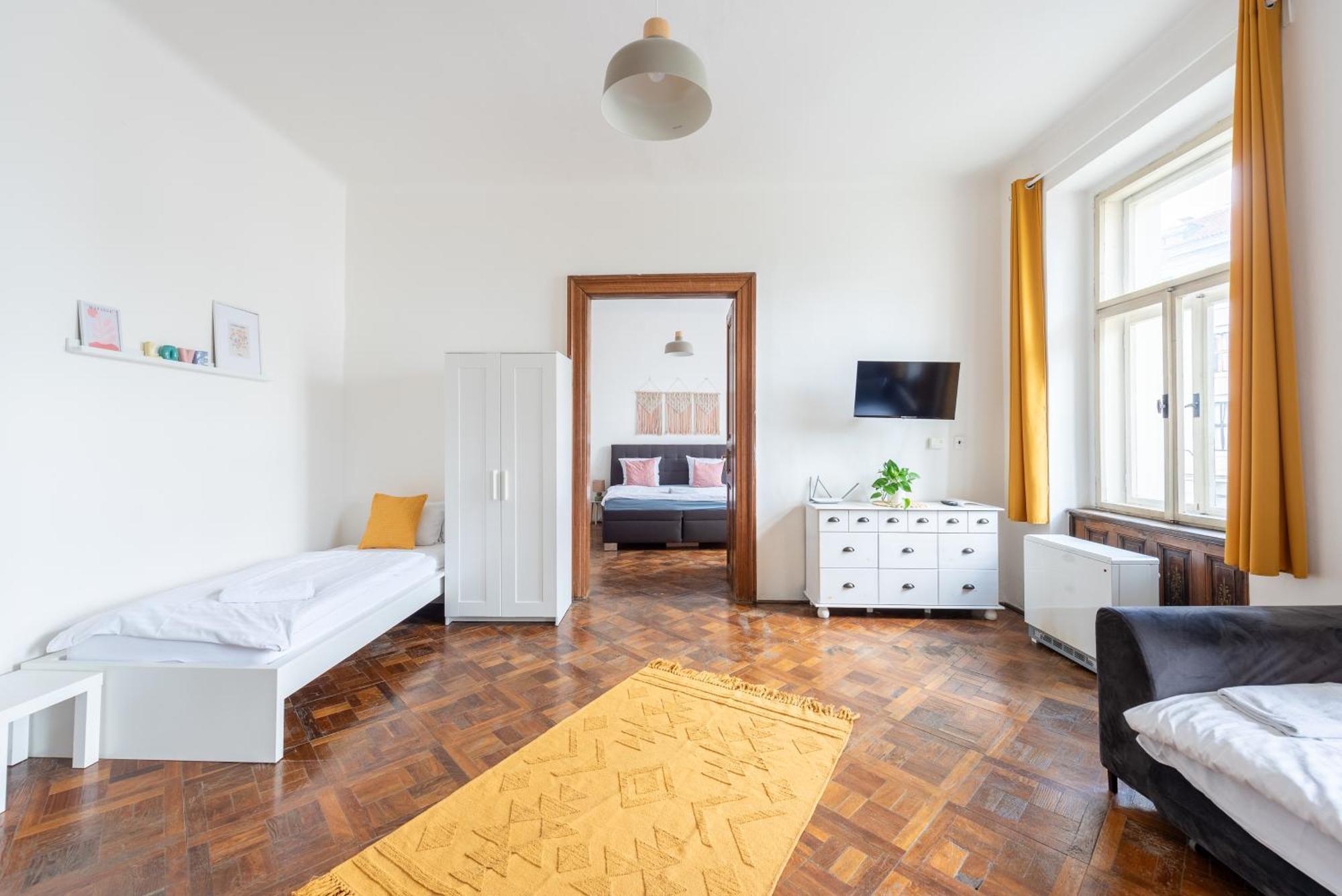 Residence Tesnov Apartment Prága Kültér fotó