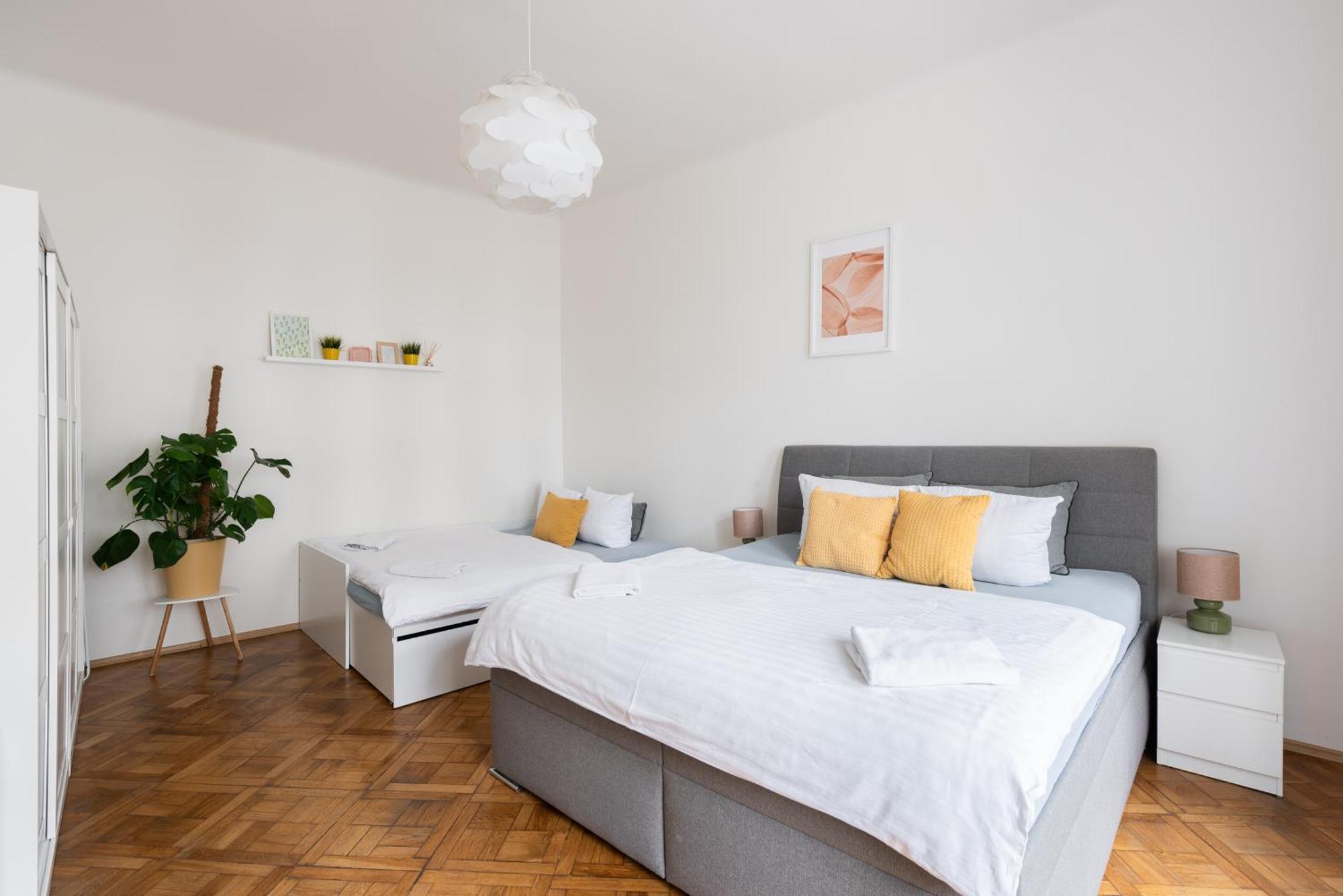 Residence Tesnov Apartment Prága Kültér fotó
